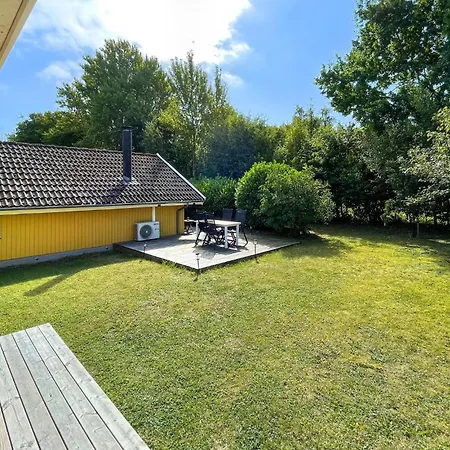 2 Bedroom Beautiful Home In Nysted * Nysted
